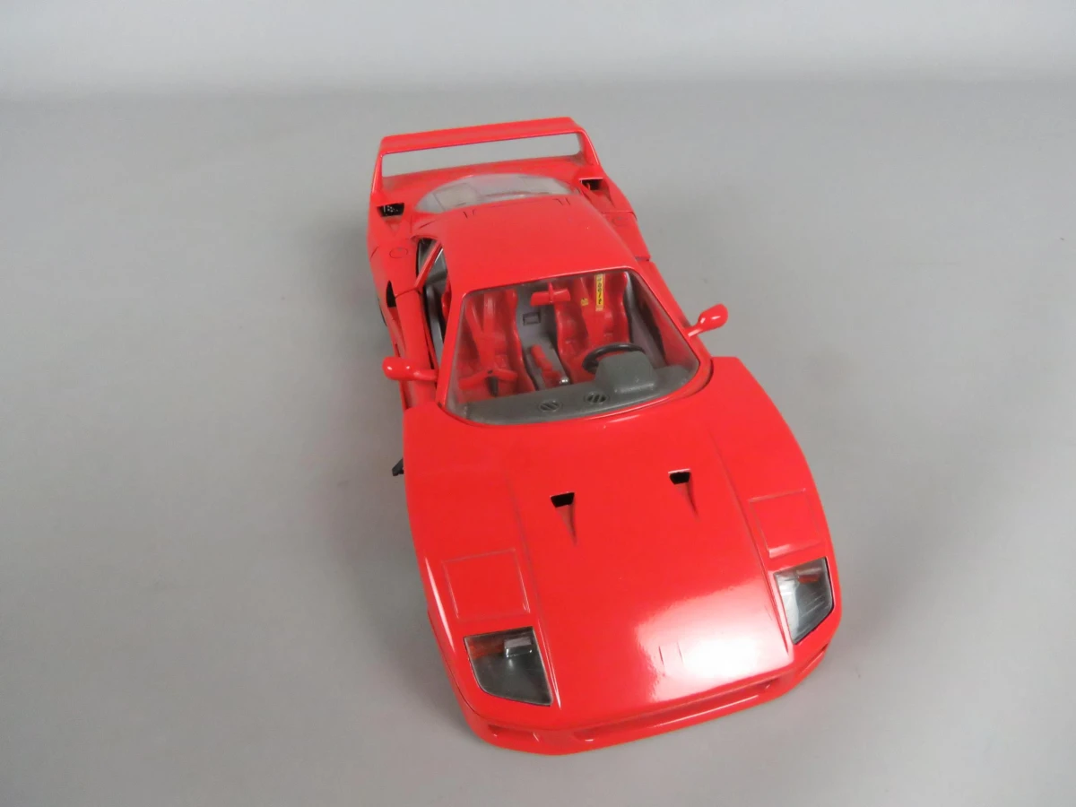 Burago Ferrari F40 modelauto