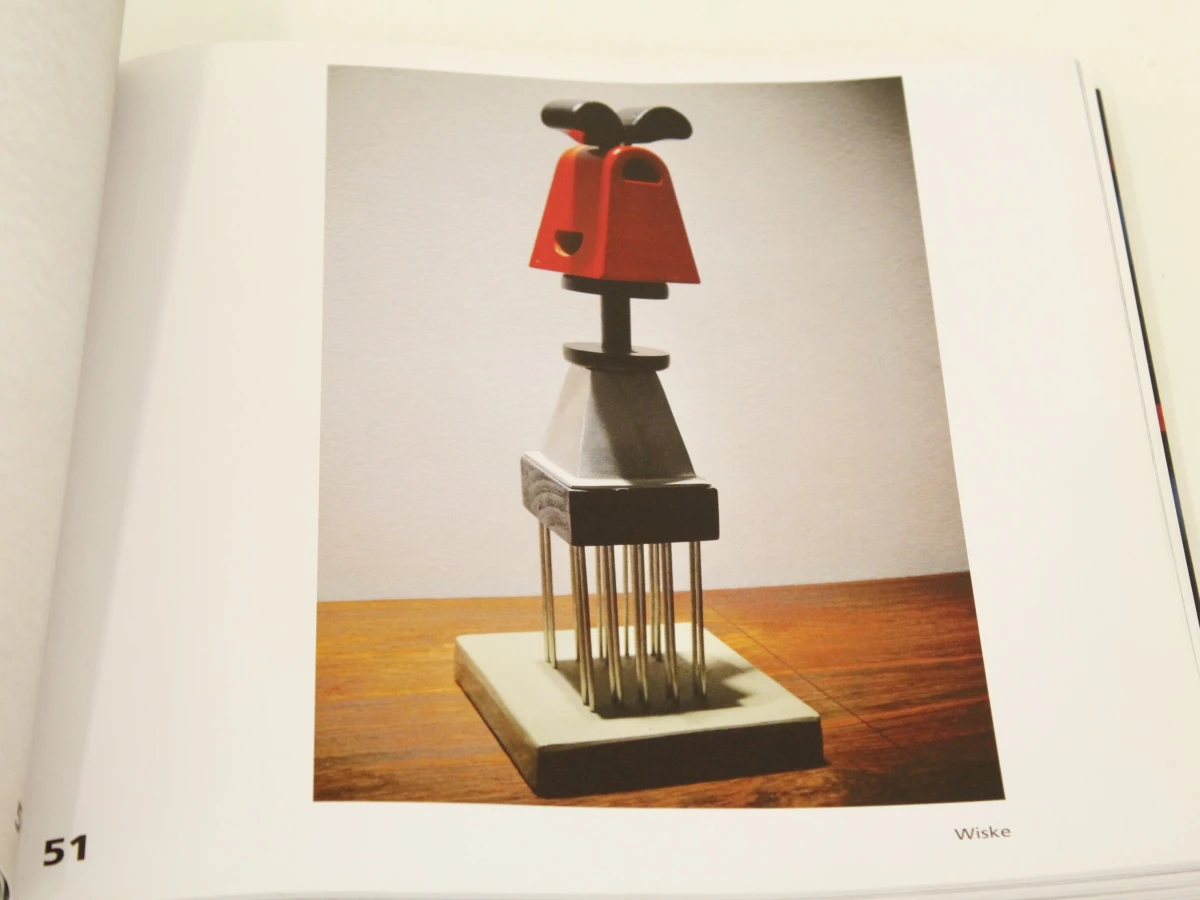"Dagelijkse Kost" assemblagekunstwerk Bob Mertens incl. boek