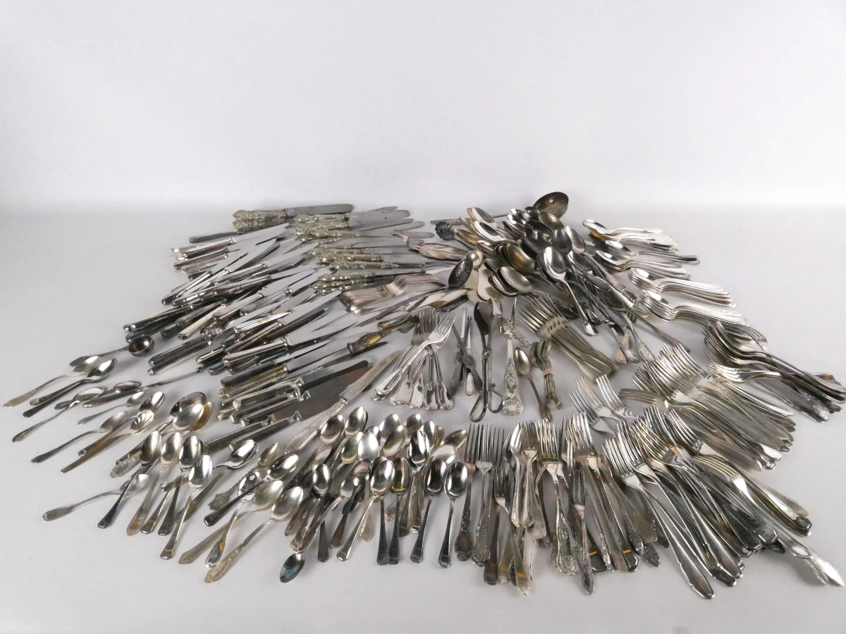 Groot lot bestek diverse merken en patronen (mix verzilverd en inox)