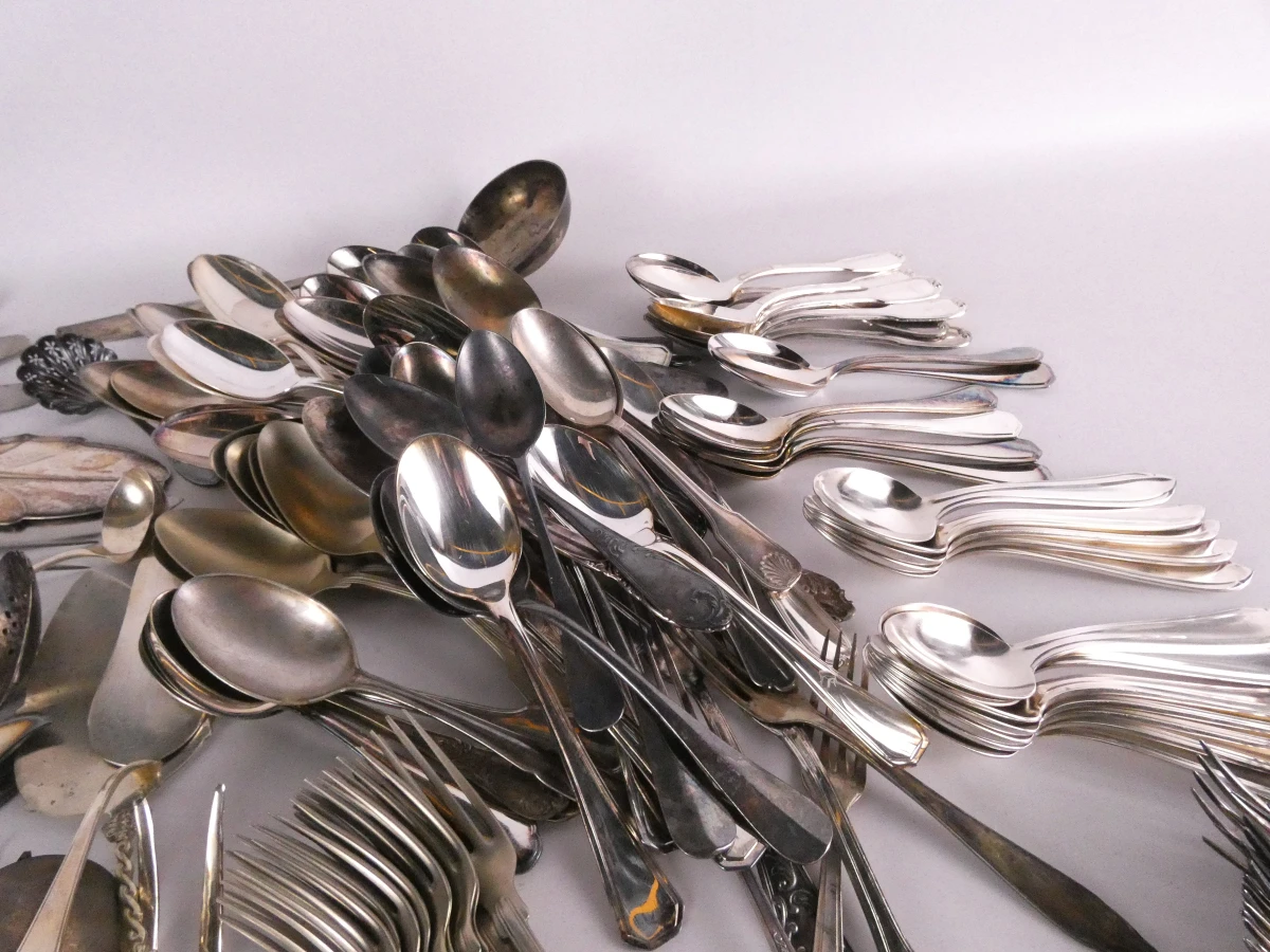 Groot lot bestek diverse merken en patronen (mix verzilverd en inox)