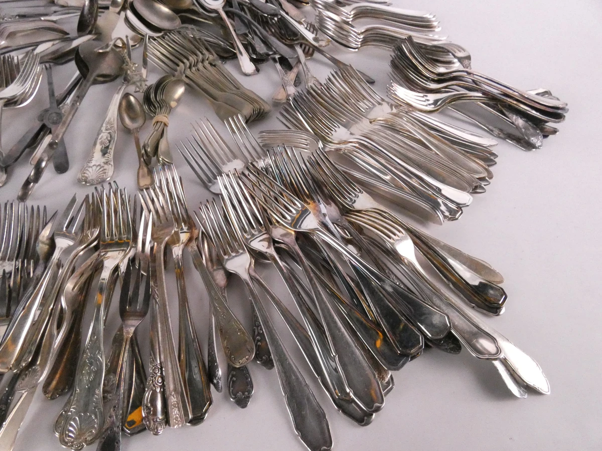 Groot lot bestek diverse merken en patronen (mix verzilverd en inox)
