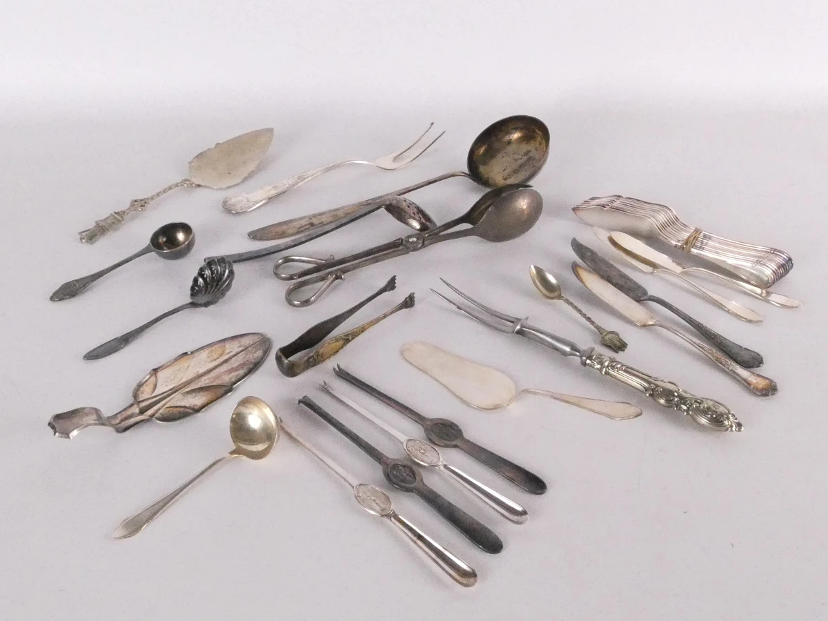 Groot lot bestek diverse merken en patronen (mix verzilverd en inox)