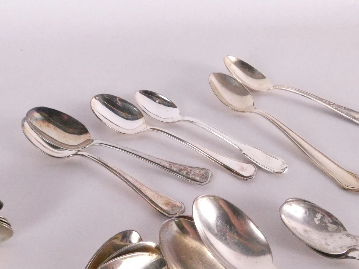 Groot lot bestek diverse merken en patronen (mix verzilverd en inox)