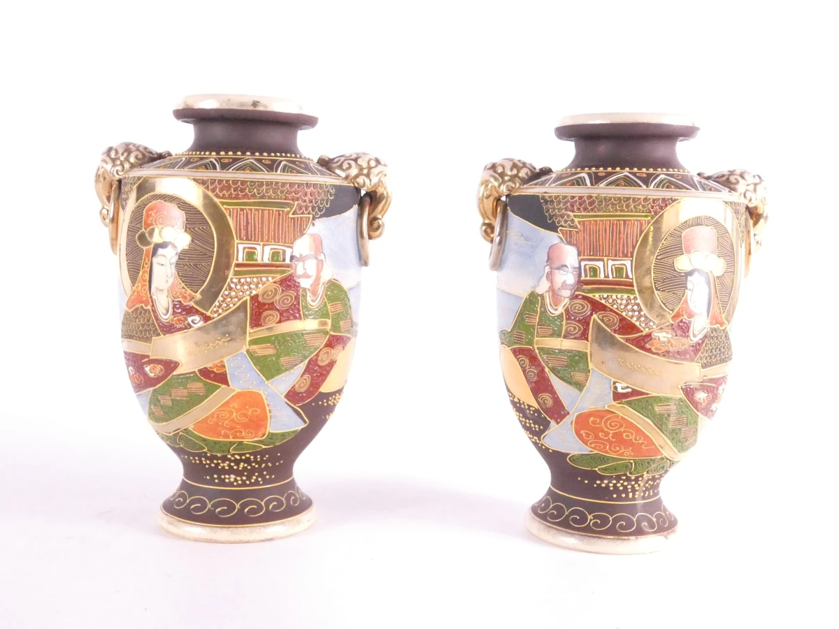 Set van 2 decoratieve Aziatische vazen met gouden accenten