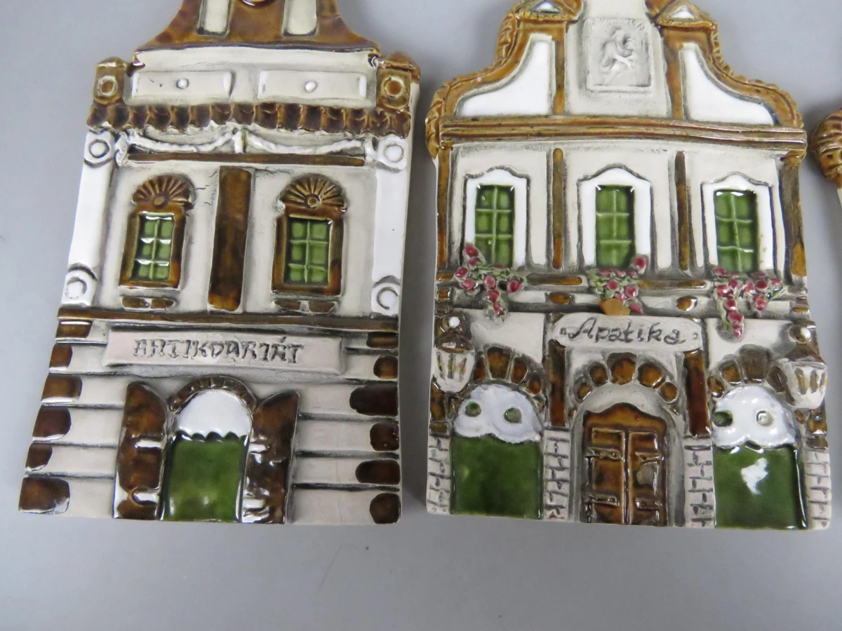 4 huis tegels