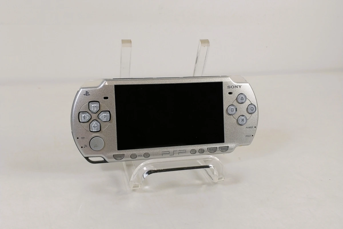 Sony PlayStation Portable (PSP) zilver met oplader, draagtas en 4 UMD-games - foto 9