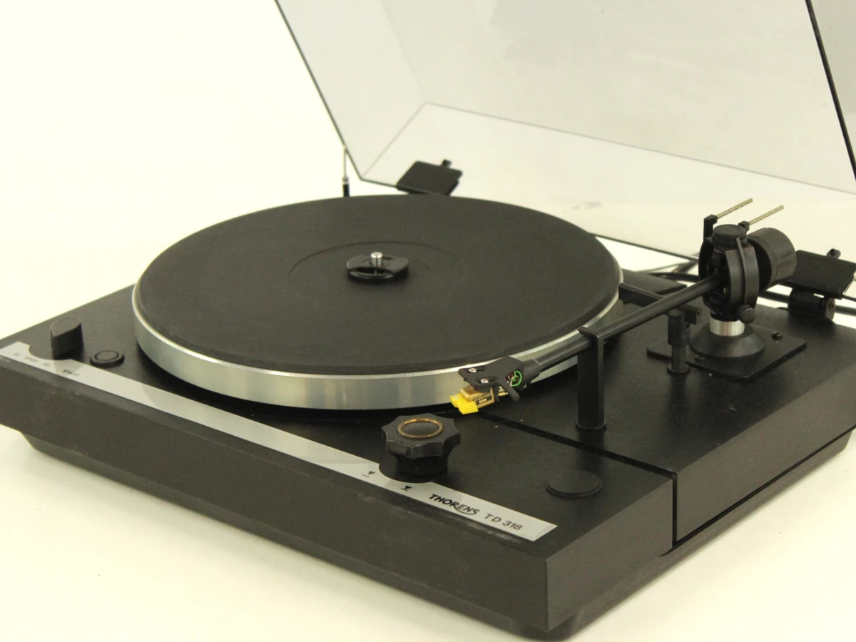 Thorens TD 318 platenspeler met Stanton 500 element