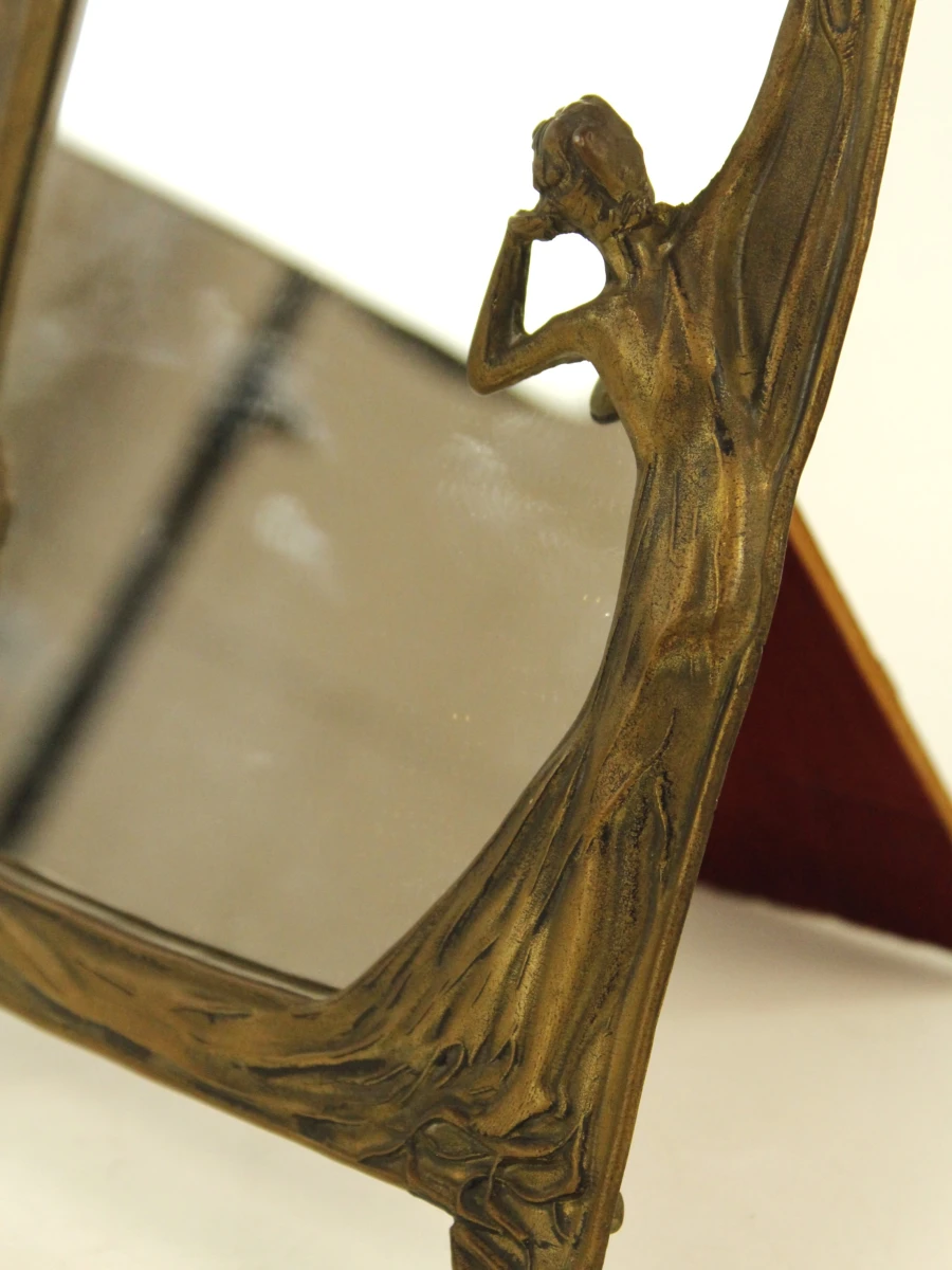 Charmante, vintage tafelspiegel in Art Nouveau stijl