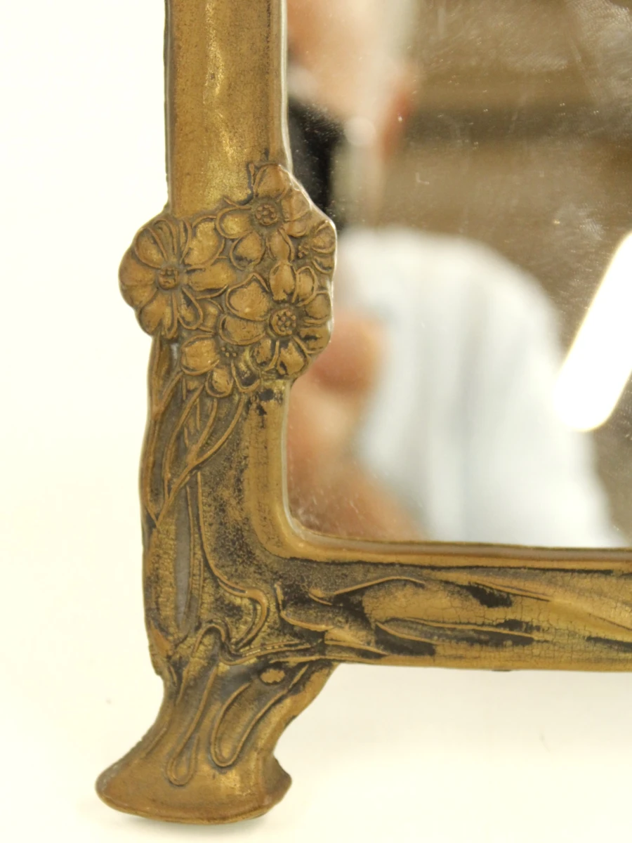 Charmante, vintage tafelspiegel in Art Nouveau stijl