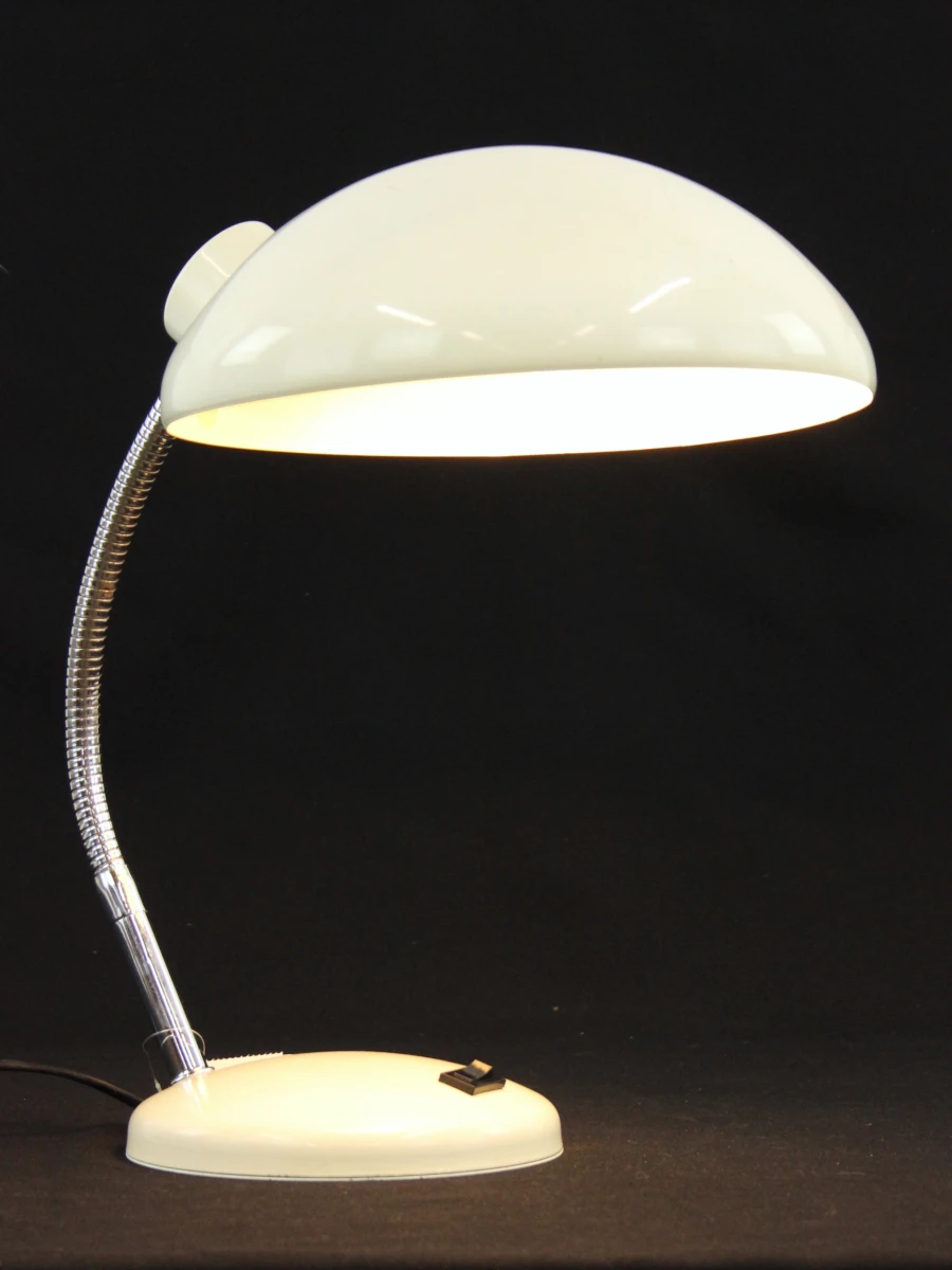 Massive witte bureaulamp met flexibele hals