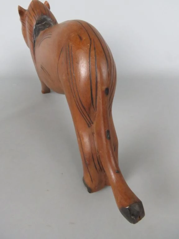 Houten leeuw beeldje - foto 4