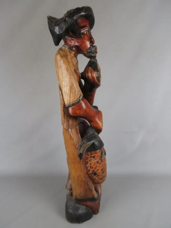 Houten Afrikaanse beeldhouwwerk man met vissen