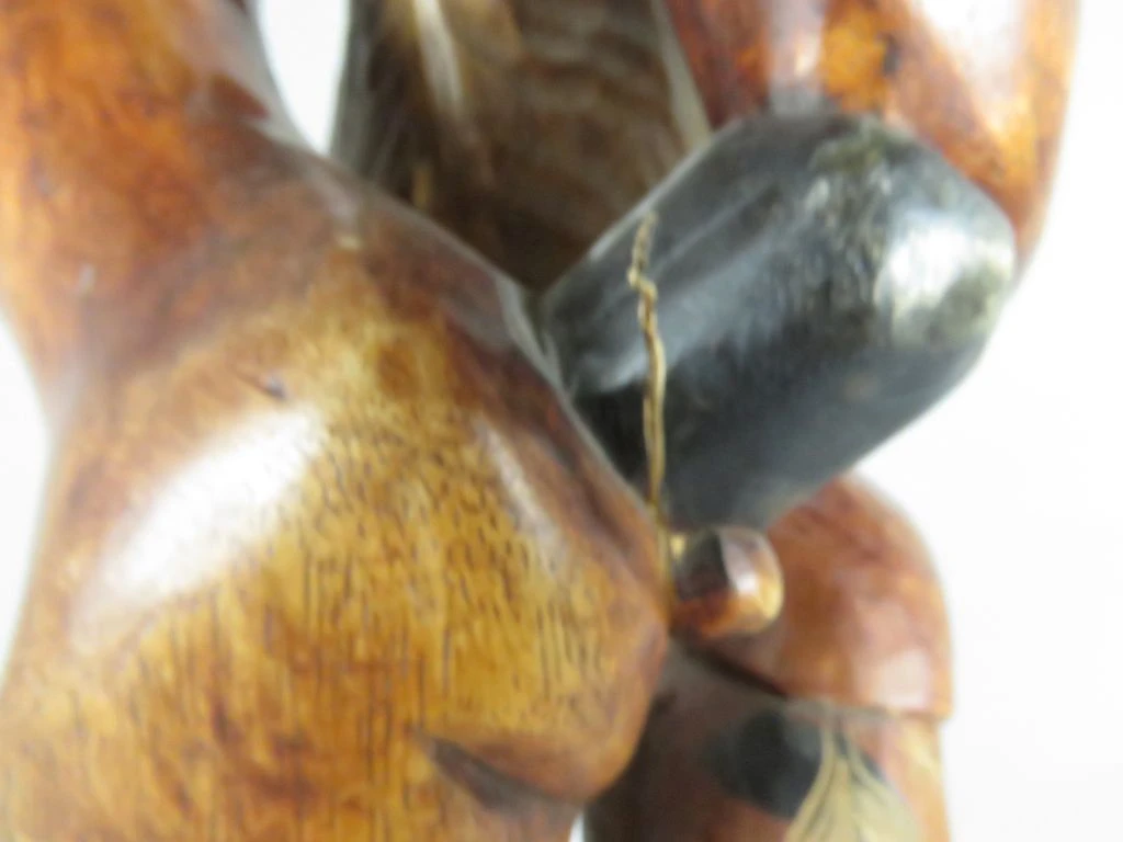Houten Afrikaanse beeldhouwwerk man met vissen