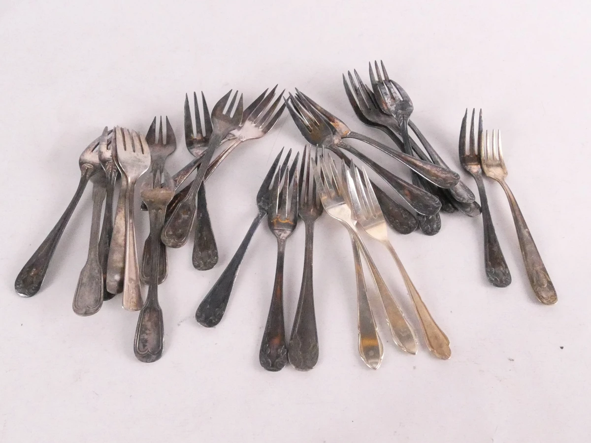 Groot assortiment bestek en inox messen-16kg- 311 stuks