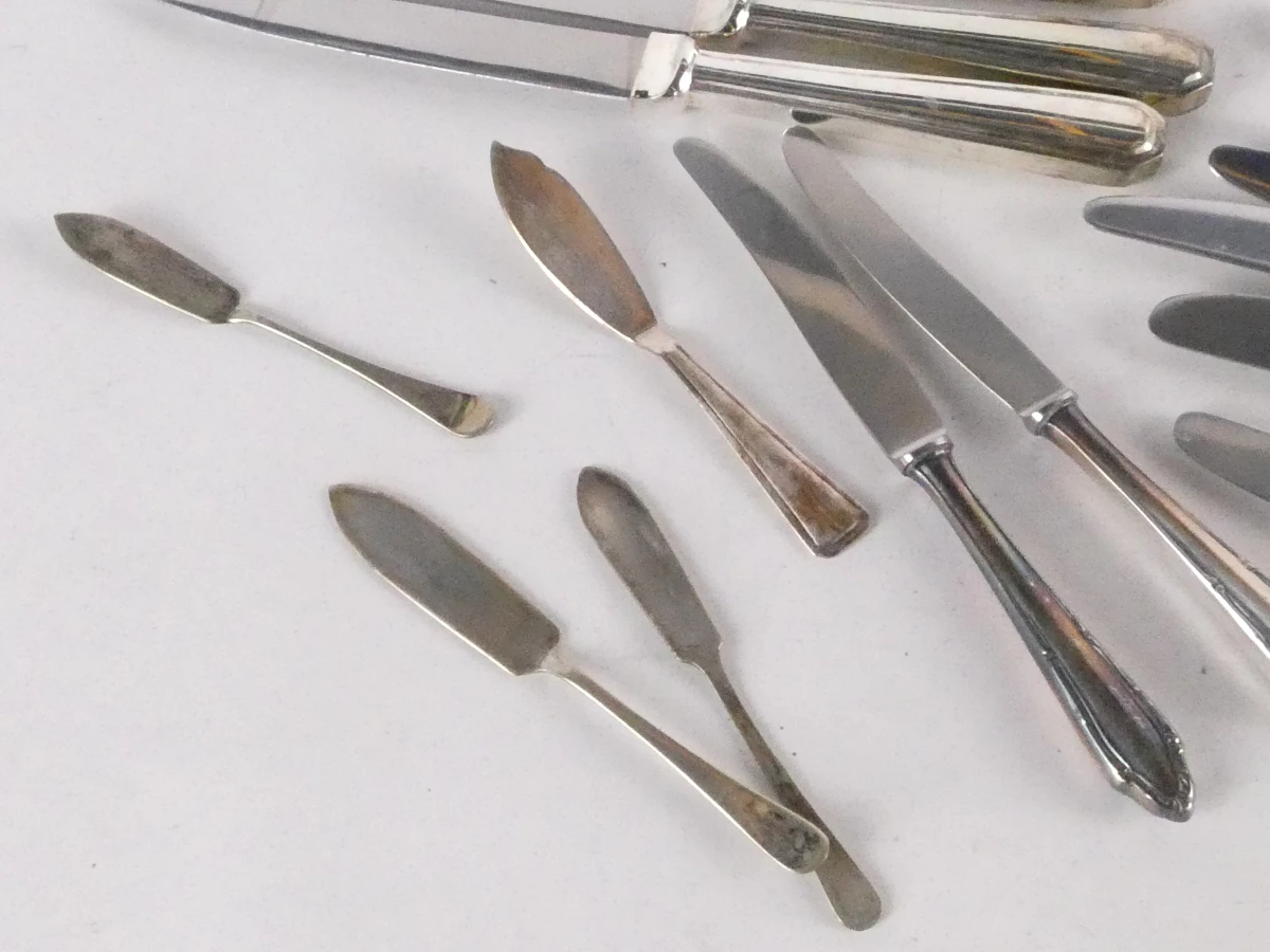 Groot assortiment bestek en inox messen-16kg- 311 stuks