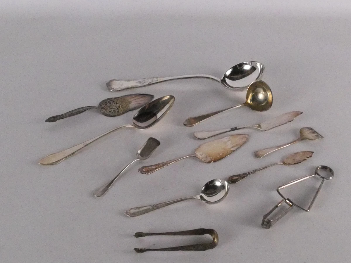 Groot assortiment bestek en inox messen-16kg- 311 stuks
