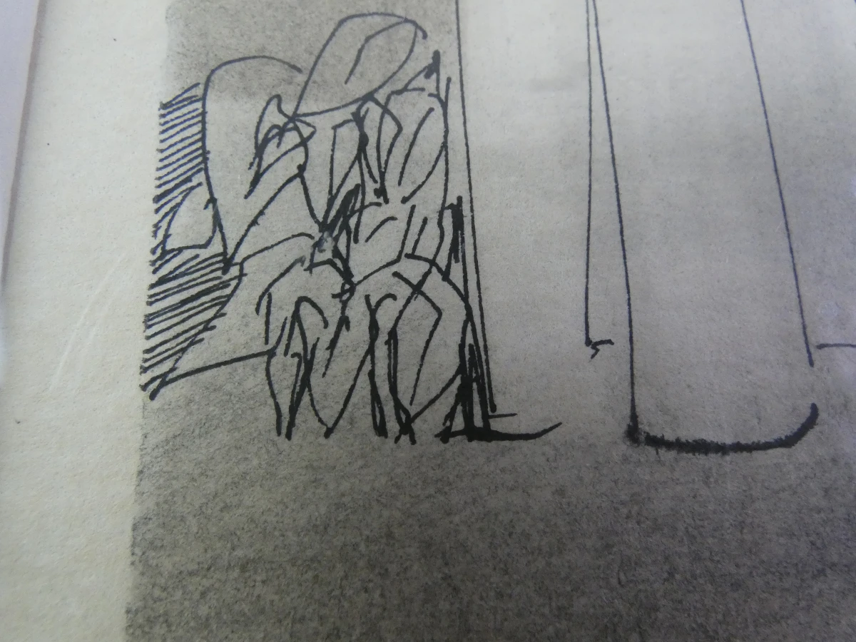 Pen-en-inkttekening van zittende vrouw