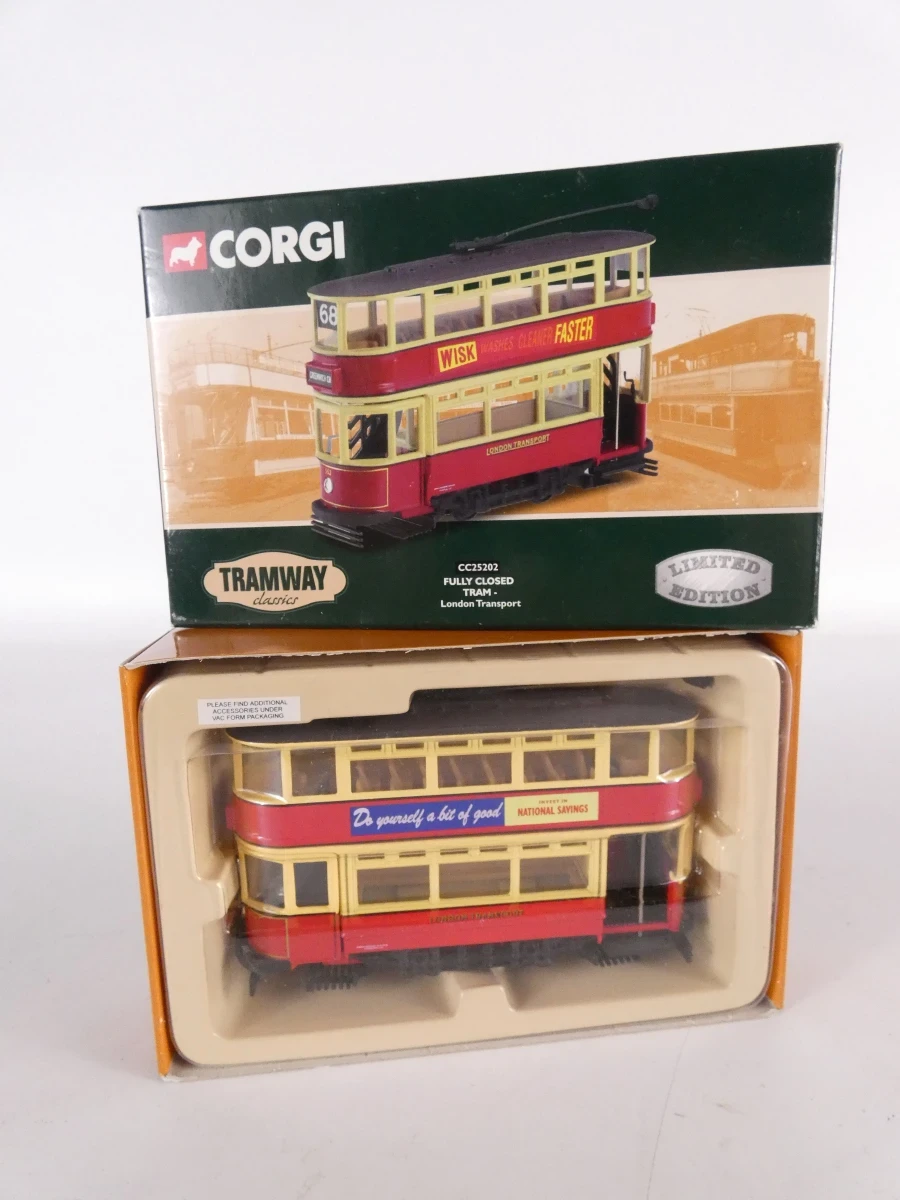 Corgi schaalmodellen bussen en tram