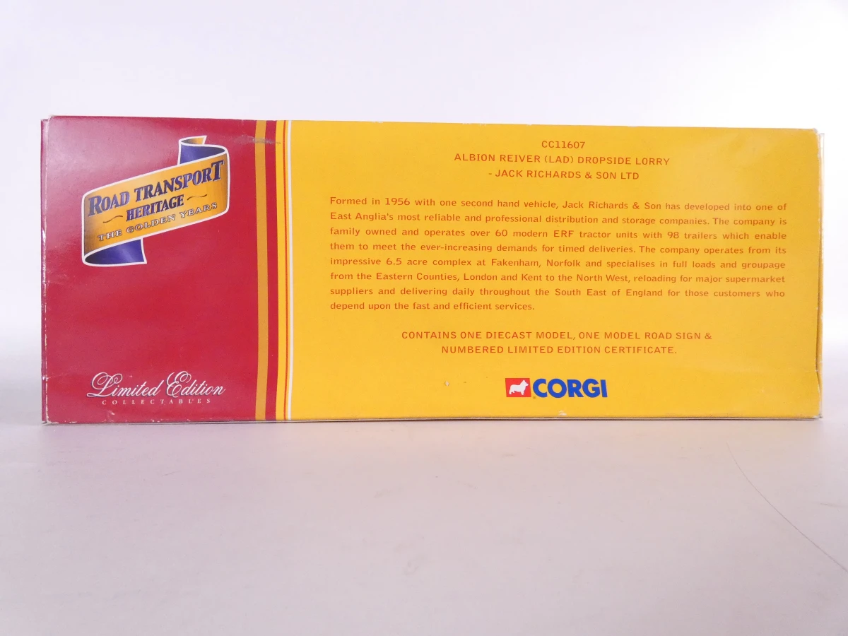 Corgi Classics model vrachtwagens in hun originele dozen