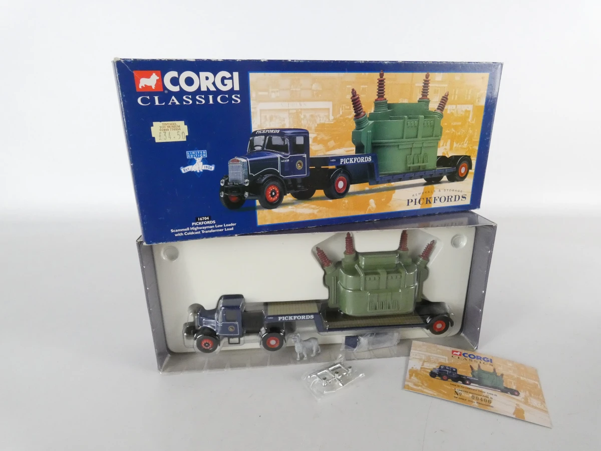 Corgi Classics model vrachtwagens in hun originele dozen