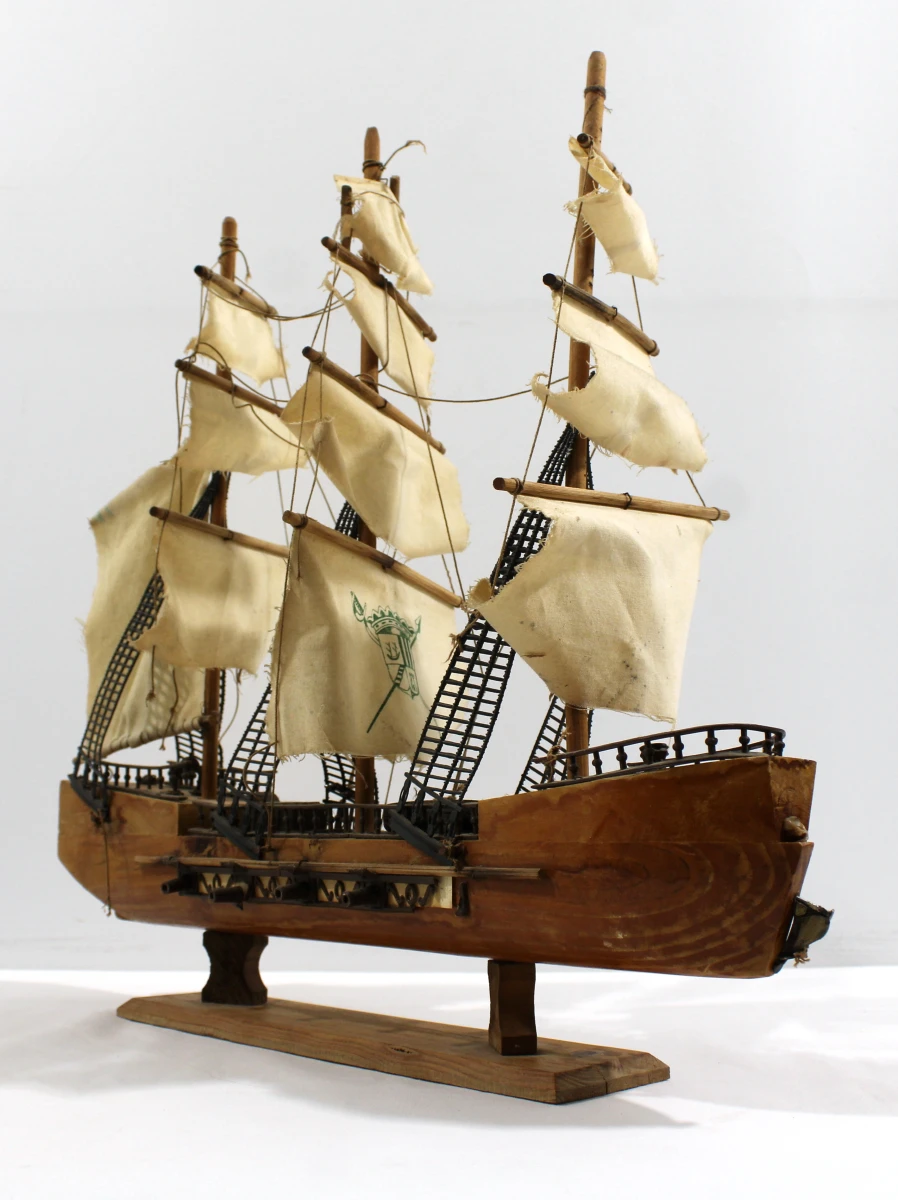 Klassiek Houten Modelboot [Handcrafted] - foto 2