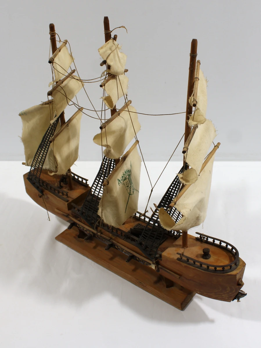 Klassiek Houten Modelboot [Handcrafted] - foto 6