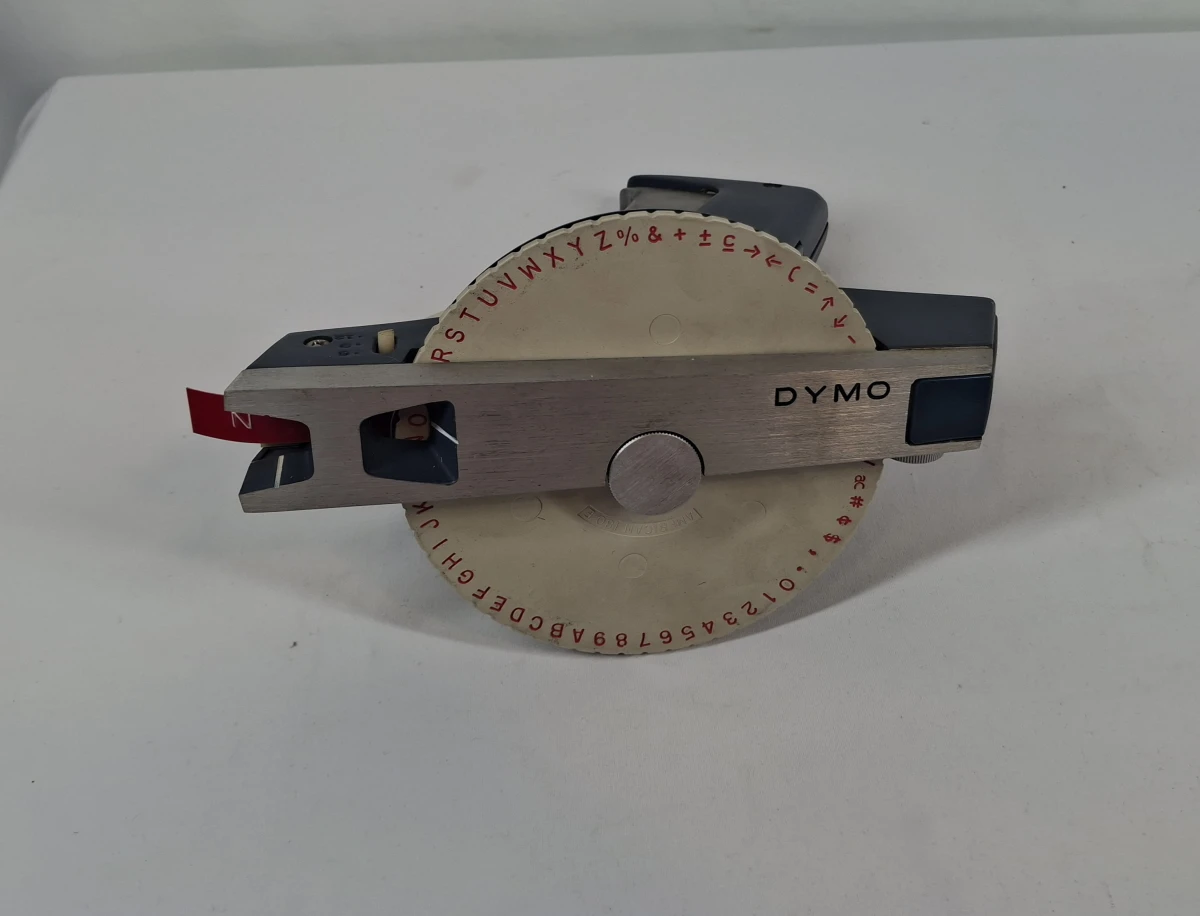 Vintage Dymo M-15 labelmaker met cassette en handleiding - foto 3