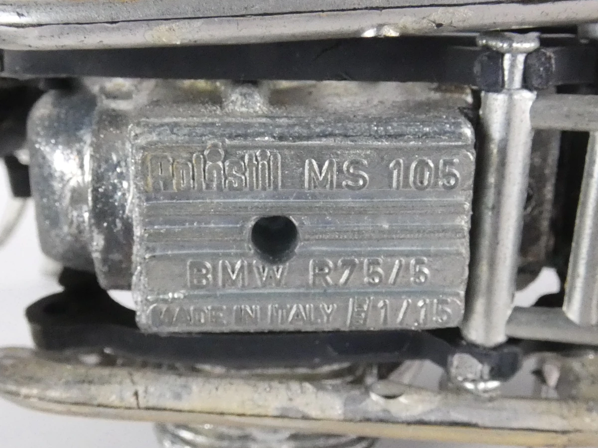 Lot van 12 metalen modelmotorfietsen