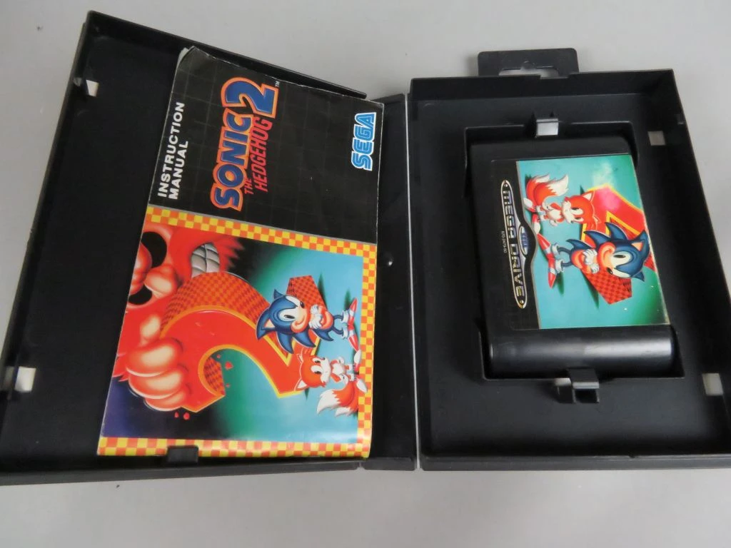 Set retro gamecontrollers met Sega console en spelletjes - foto 7