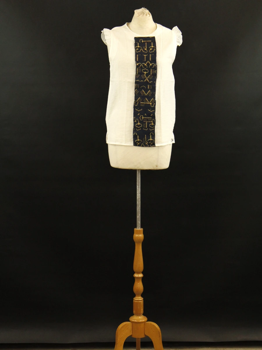 D&G witte top met zwarte sierstrook - maat: 12/13 jaar - foto 2