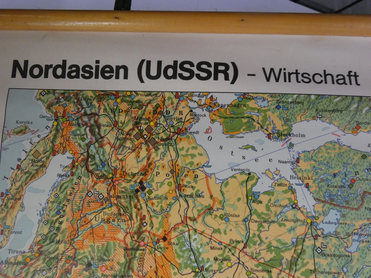 Oude schoolkaart Noord-Azië (UdSSR) oprolbare wandkaart