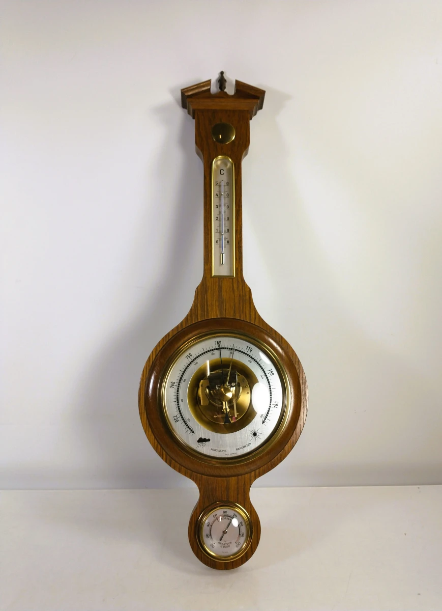 Twee houten weerstations met barometer, thermometer en hygrometer - foto 2