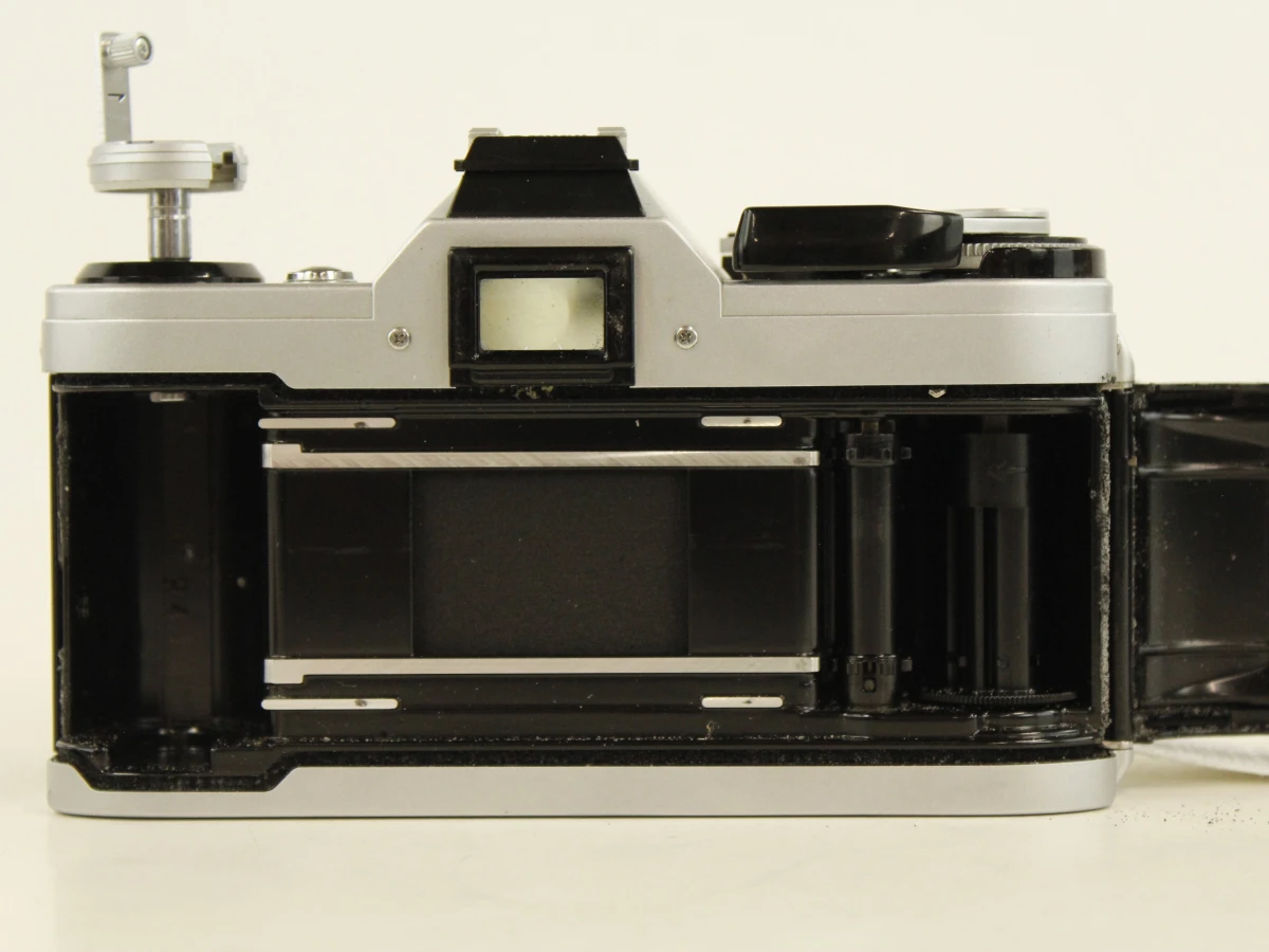 Canon AE-1 met Canon FD 35–70mm f/4 zoomobjectief | Veiling