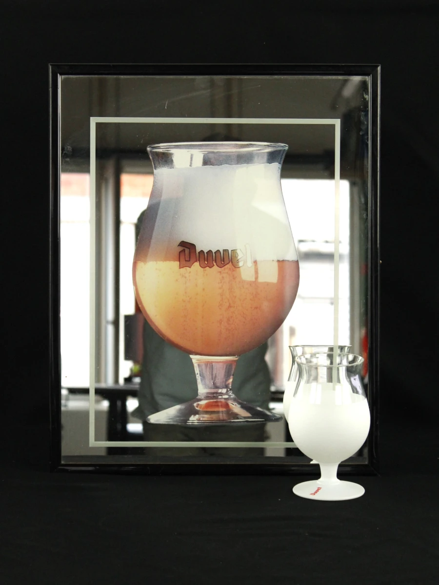 Lot van 10 Duvel Art en Limited edition glazen inclusief caféspiegel met vol Duvelglas - foto 2