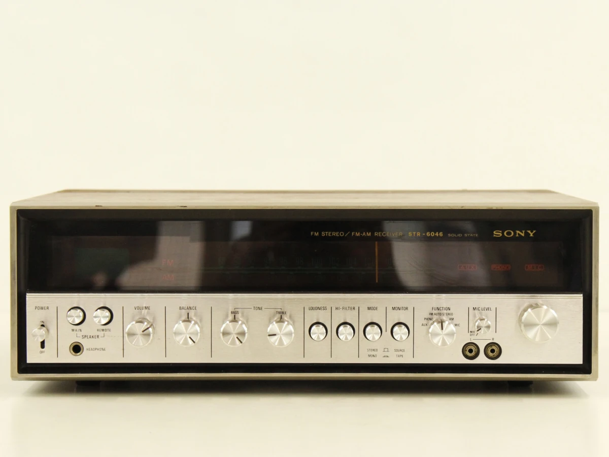 Sony STR-6046 FM/AM Stereo Receiver jaren 70