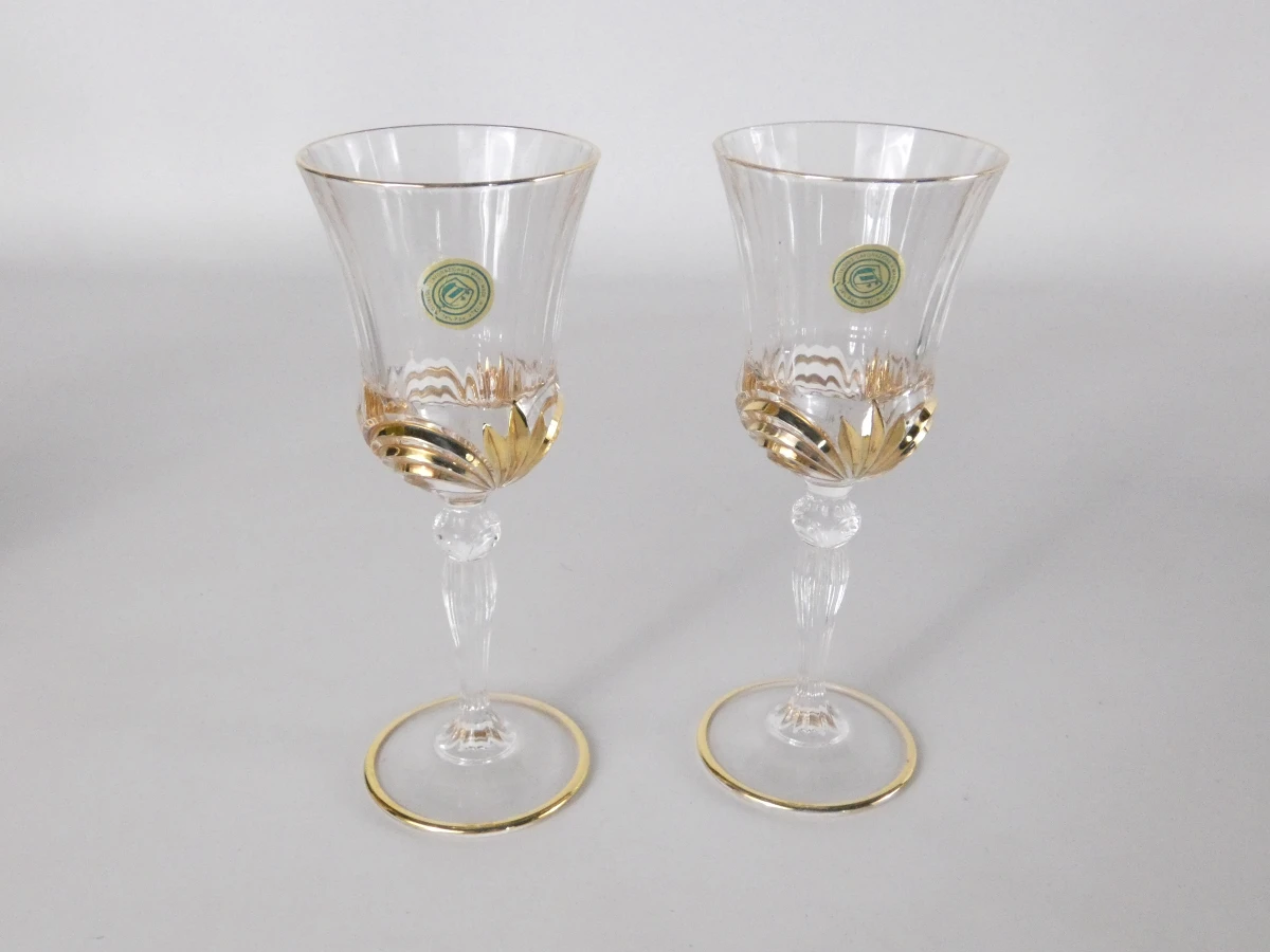 Set van kristallen karaf, 2 glazen en spiegelplateau met gouden accenten - foto 8