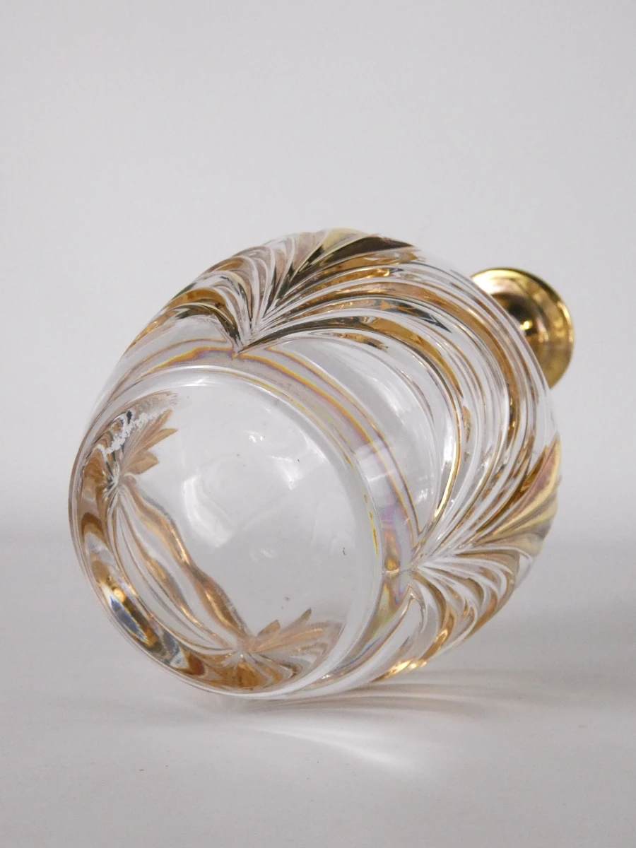 Set van kristallen karaf, 2 glazen en spiegelplateau met gouden accenten - foto 16