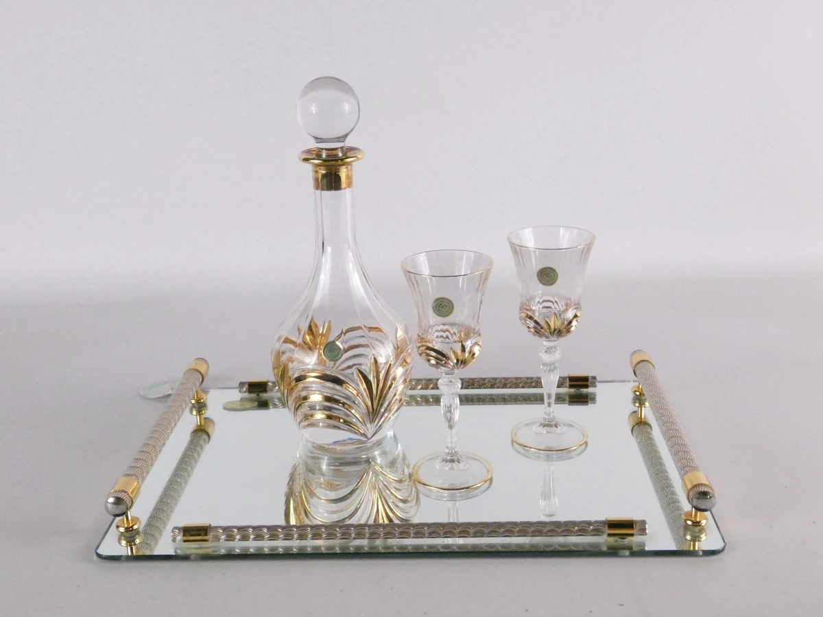 Set van kristallen karaf, 2 glazen en spiegelplateau met gouden accenten - foto 18