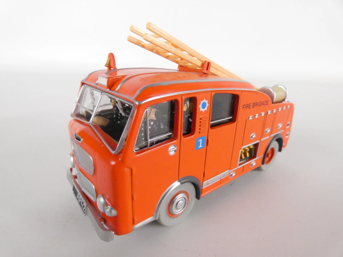 Set vintage brandweerauto's en Mickey Mouse speelgoedauto