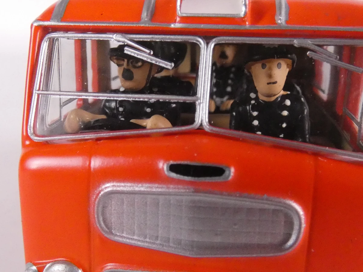 Set vintage brandweerauto's en Mickey Mouse speelgoedauto