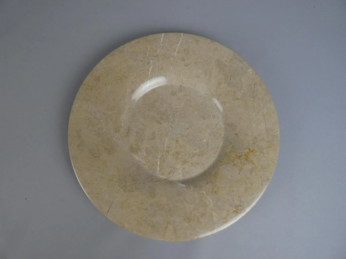 Grote ronde marmeren schaal