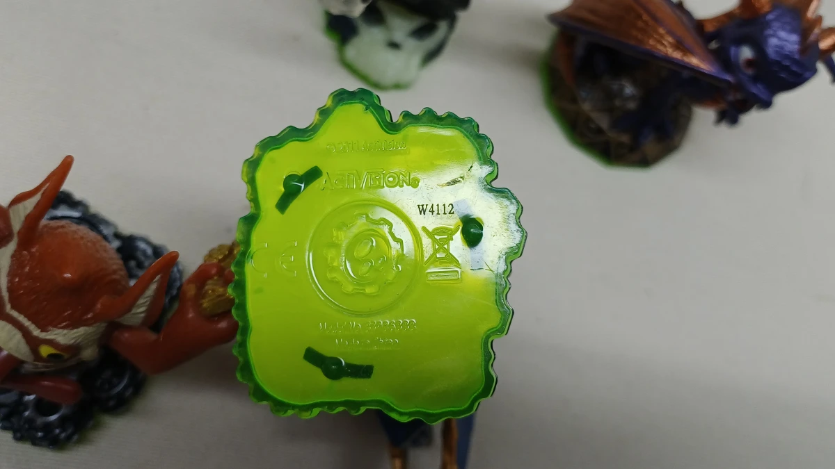 Set van 15 Skylanders figuren