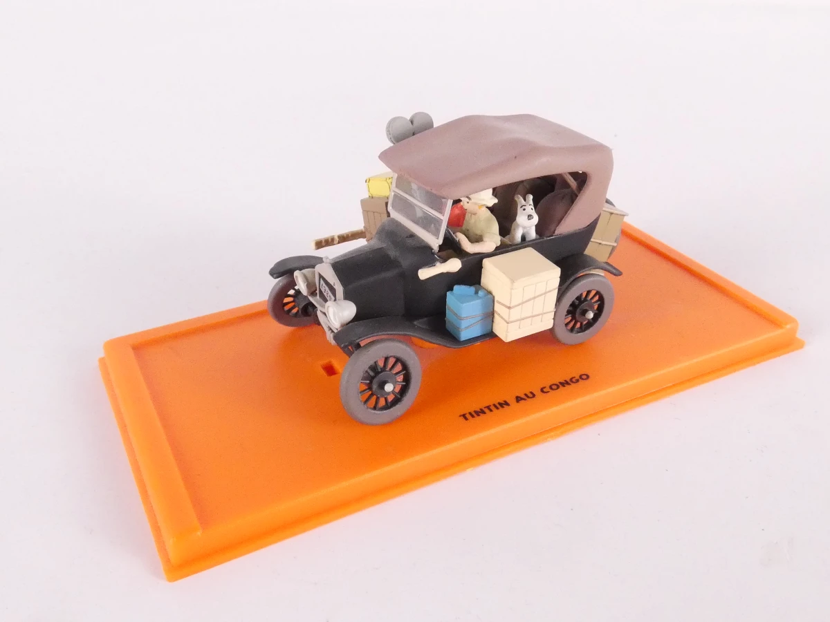 14 vintage metalen modelauto's en bussen