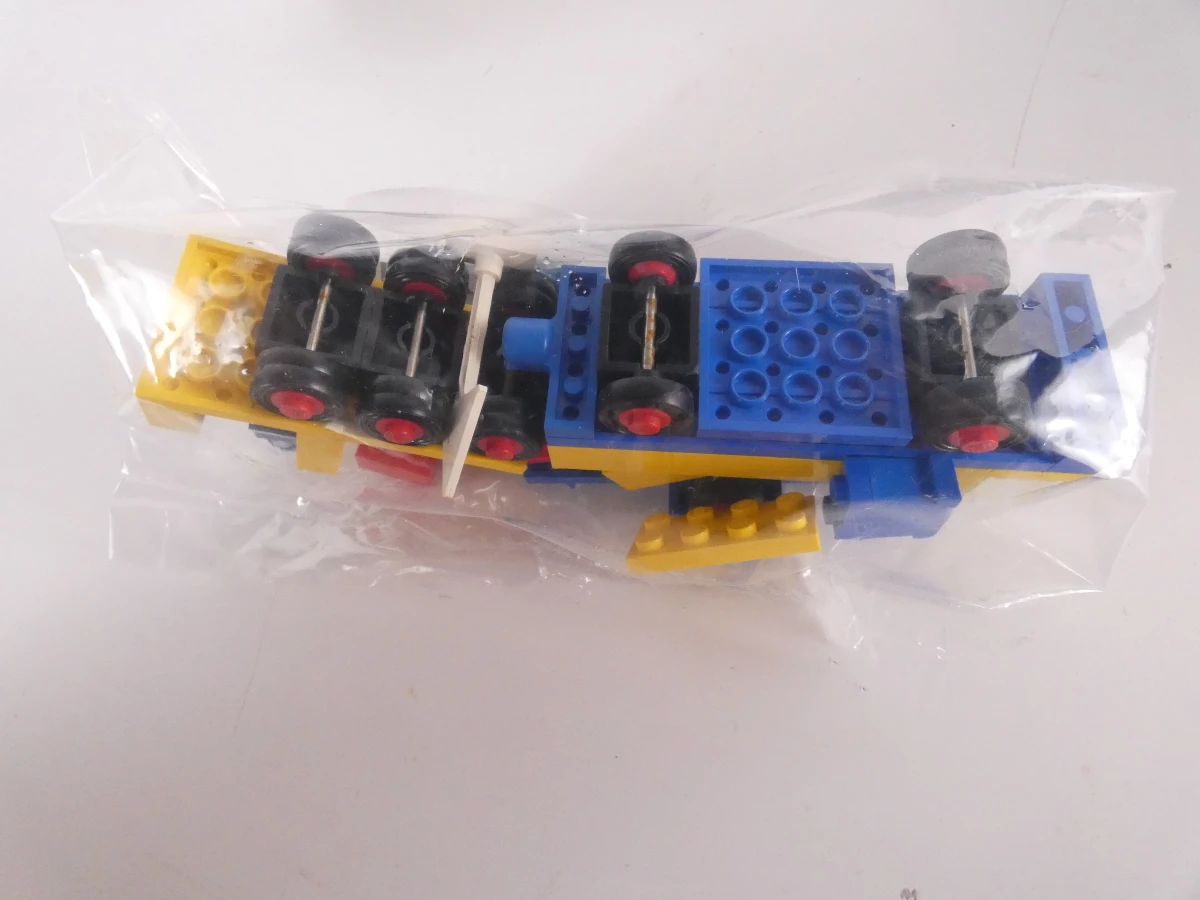 Vintage Legoland bouwsets: Shell, ambulance met helikopter, politiebus
