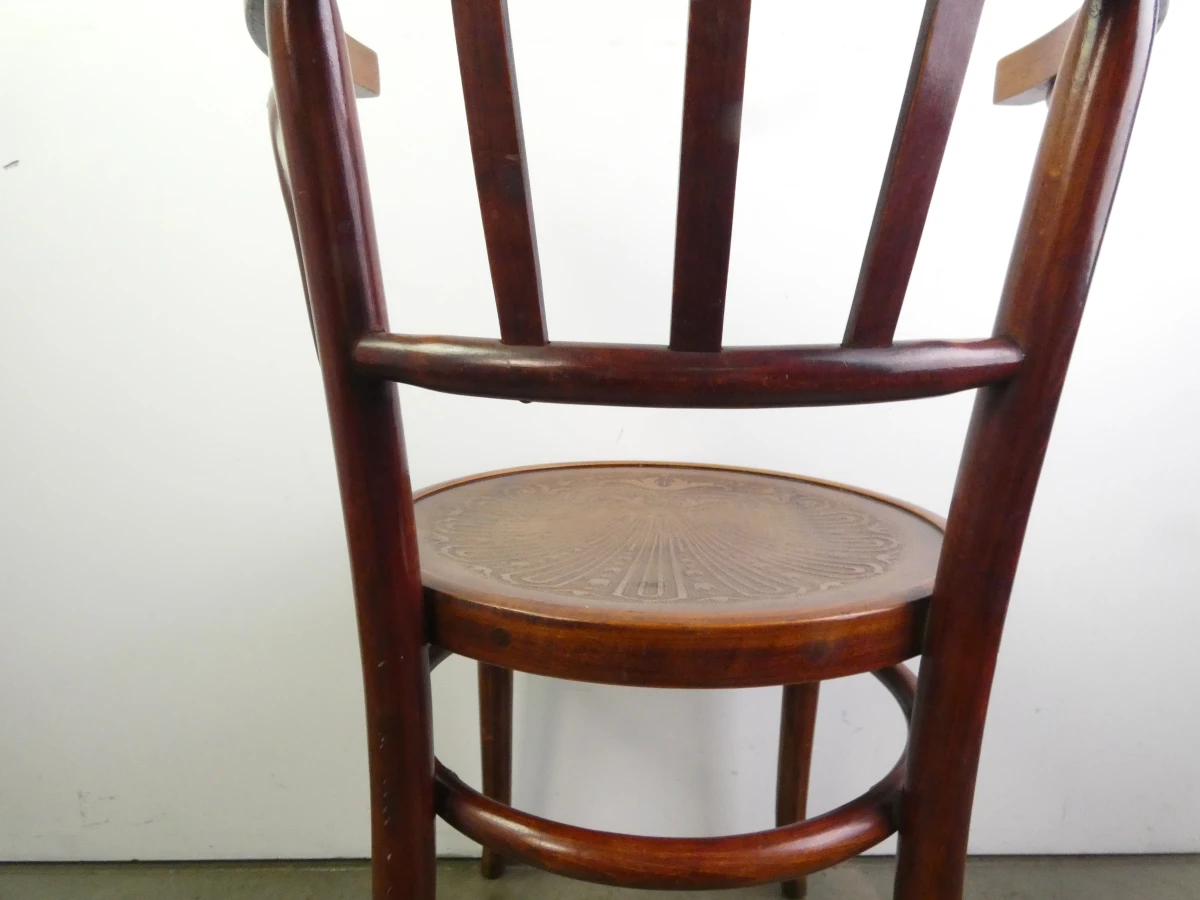 Houten vintage stoel - thonet stijl