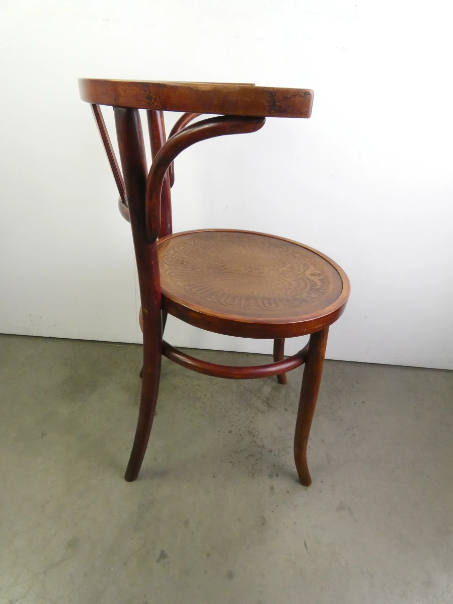 Houten vintage stoel - thonet stijl