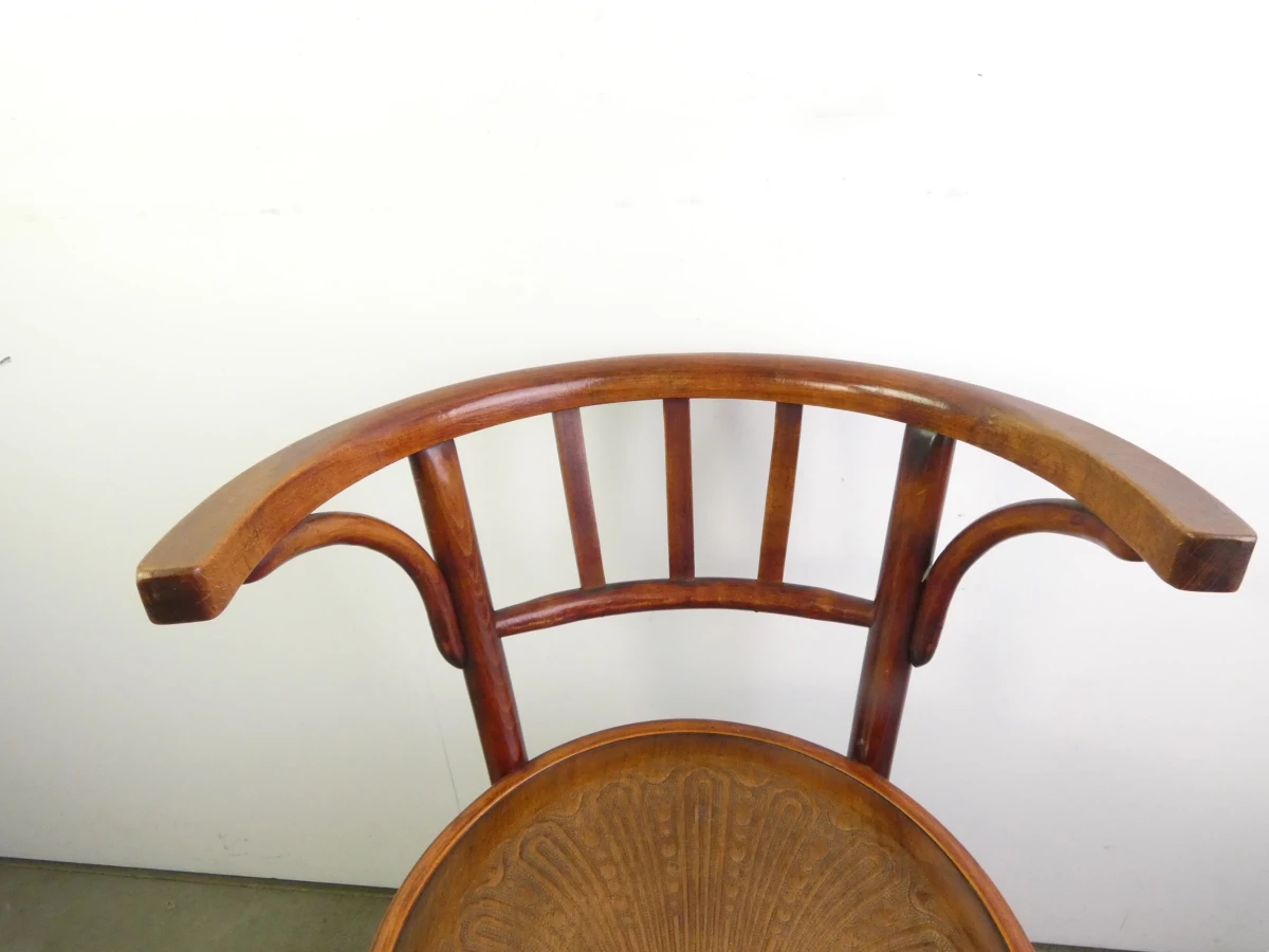 Houten vintage stoel - thonet stijl