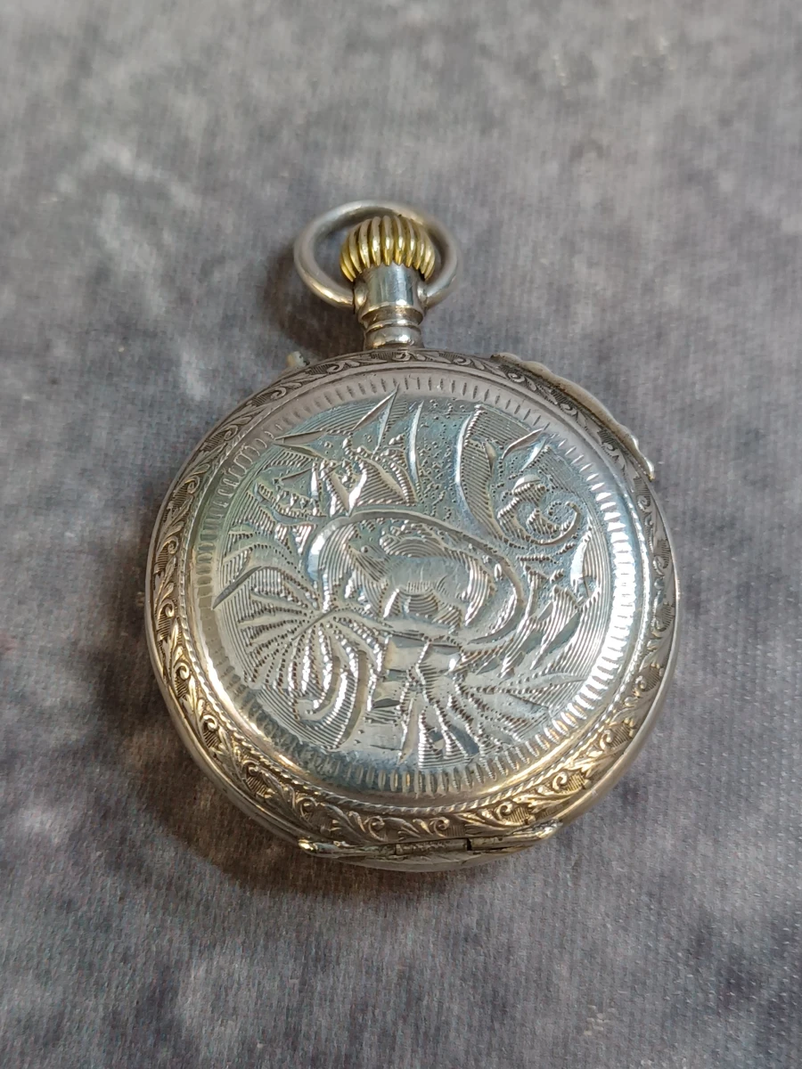 Antiek Zwitsers zilveren zakhorloge met verfijnde graveringen en ketting - foto 7