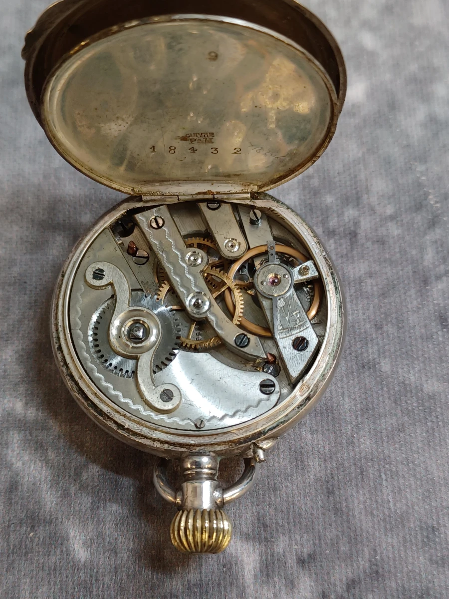 Antiek Zwitsers zilveren zakhorloge met verfijnde graveringen en ketting - foto 12