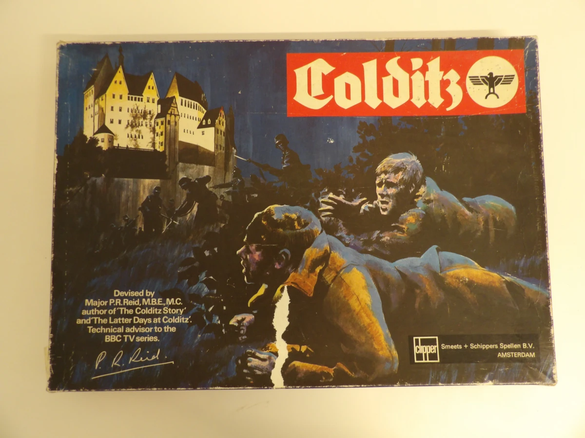 Colditz bordspel met speelstukken en kaarten